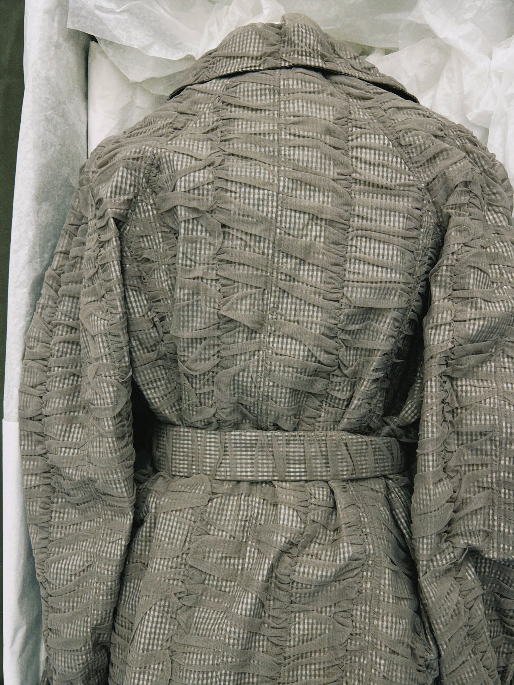 SS25 Look 20 – Taupe Ruched Trench Coat
