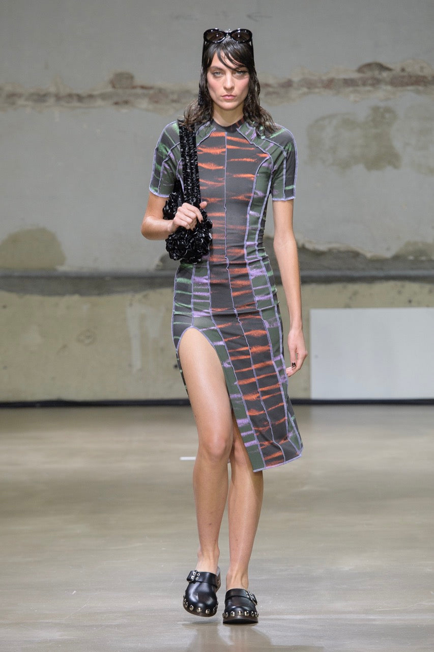 Look 16