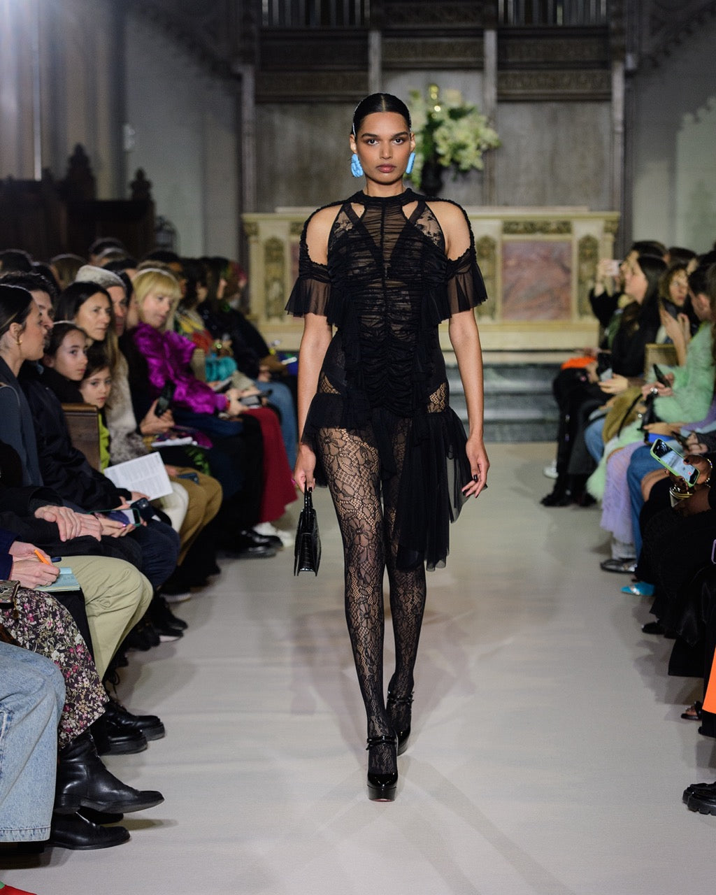 Look 13