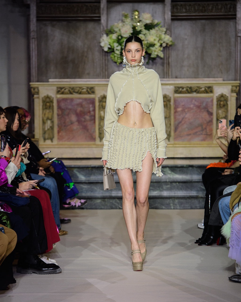 Look 17