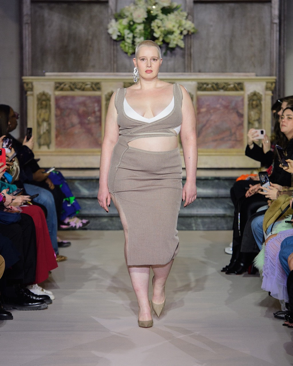 Look 19