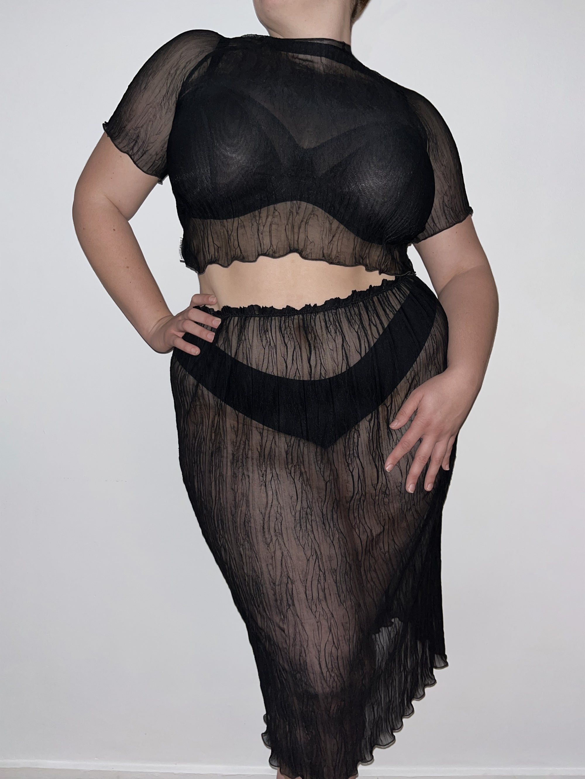 Black Crumpled Easy Top