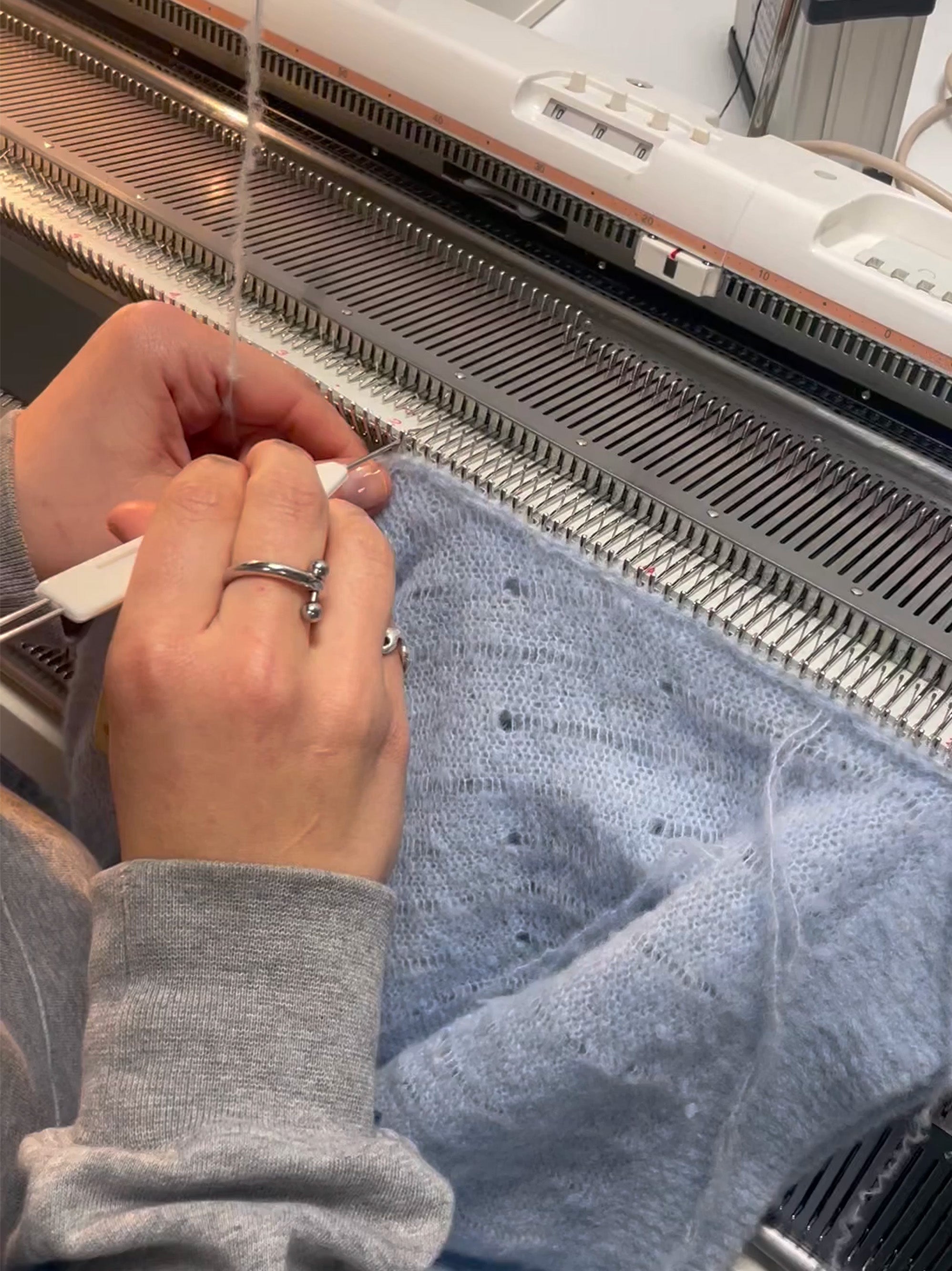 Open-Knit Wool Leggings