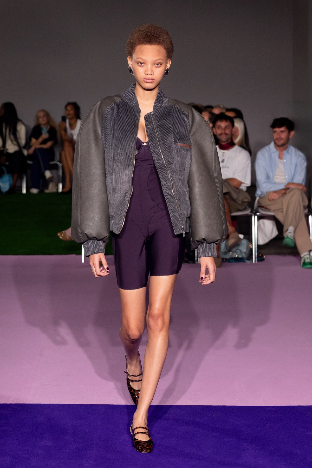 Look 10