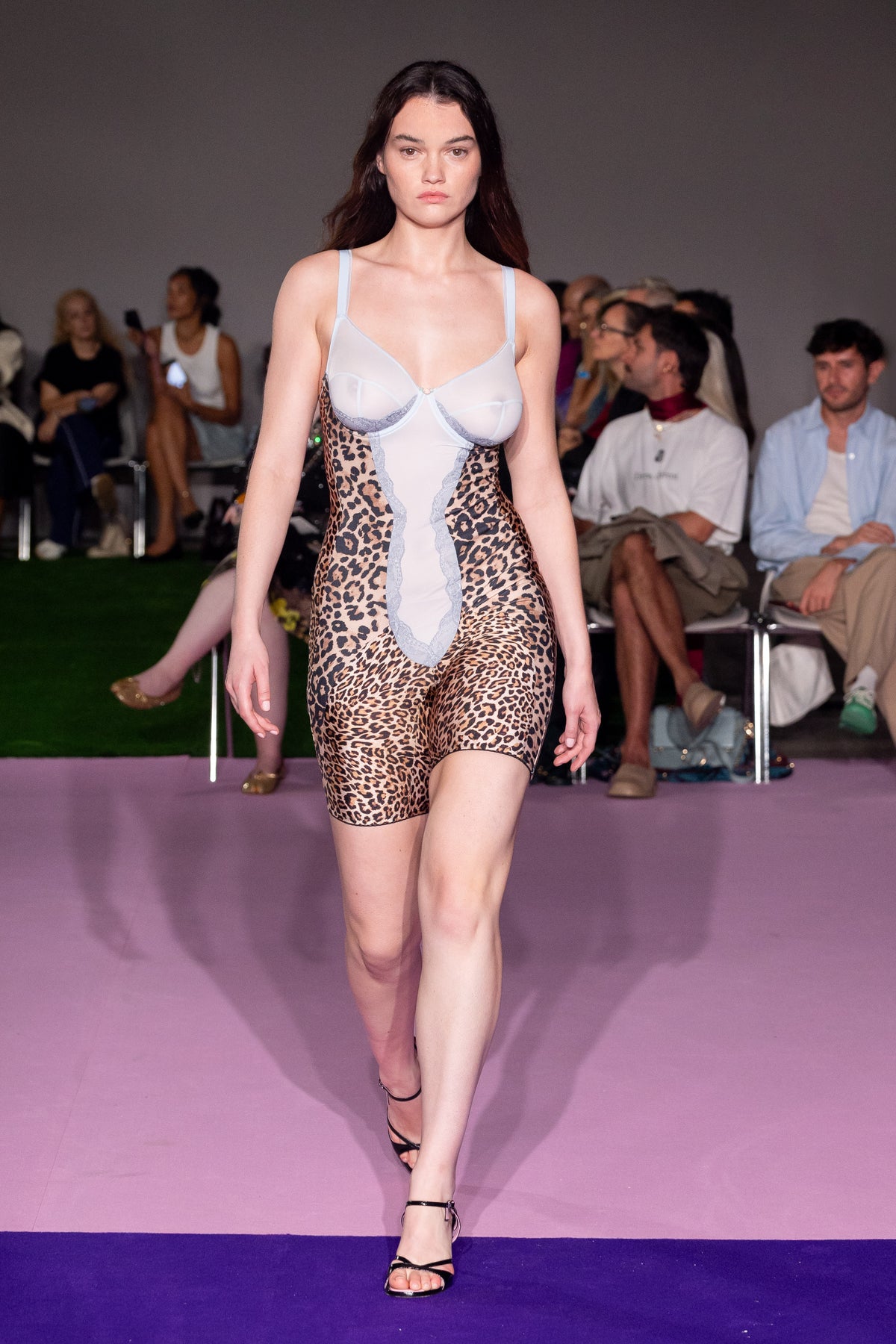 Look 28