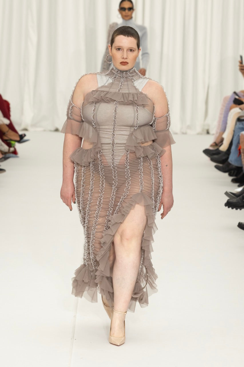 Look 10