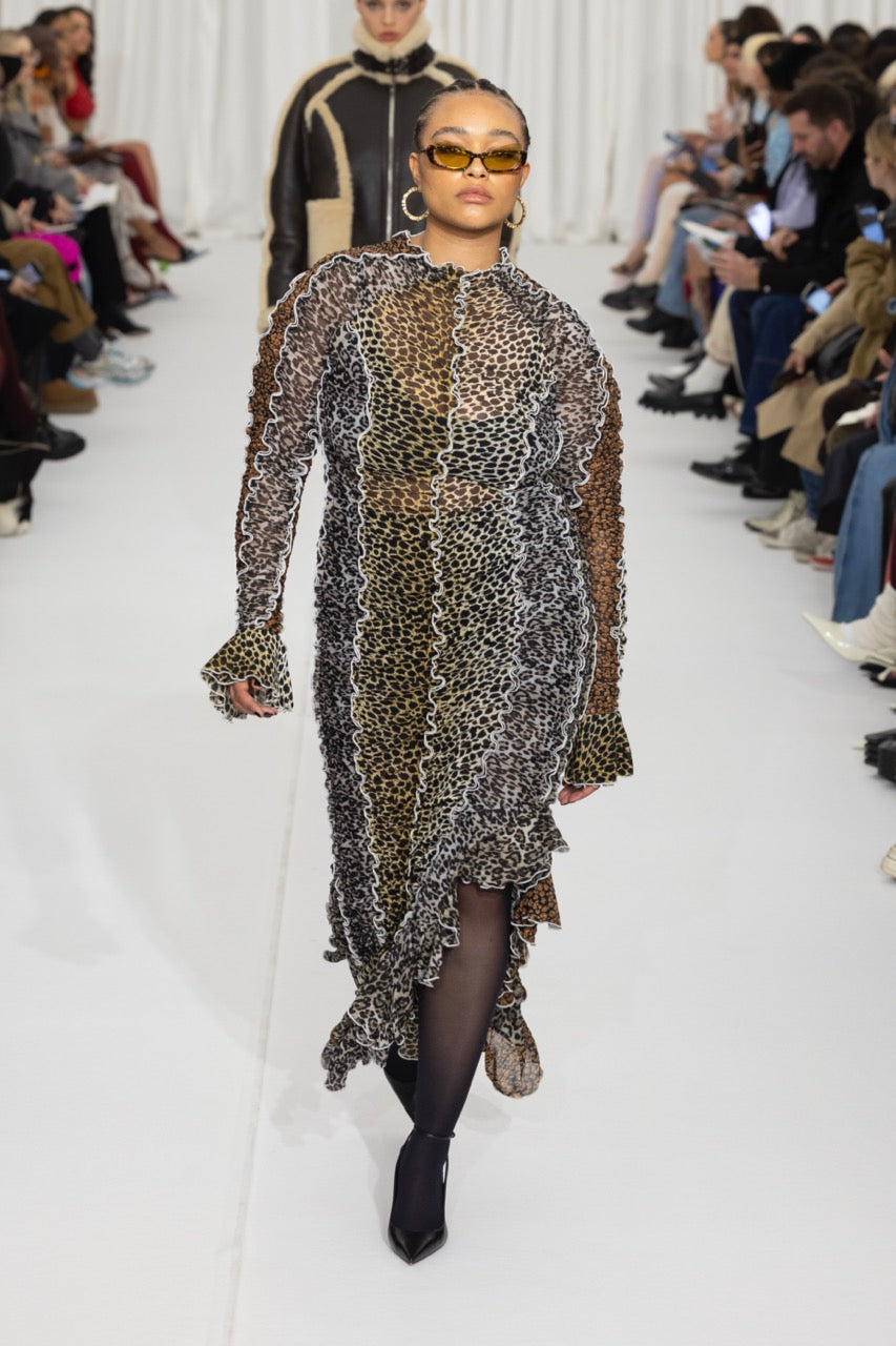 Look 30