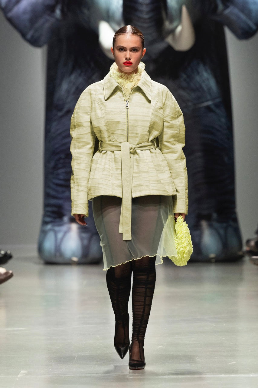 Look 13