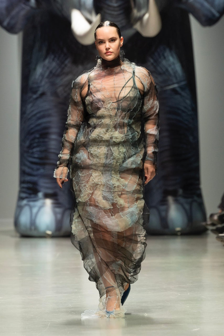 Look 15