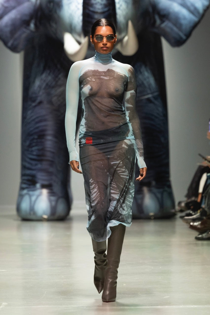 Look 16