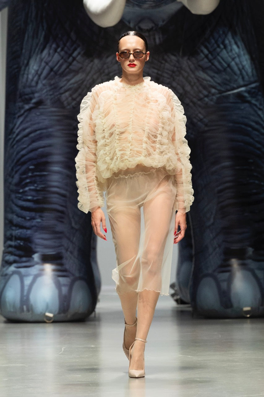 Look 25